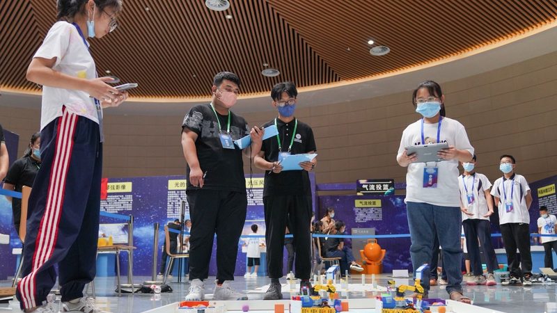人工智能应用平台构建指南：从架构到实践**